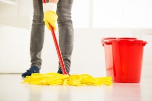 rimedio naturale per pulire i pavimenti