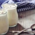 Come rimuovere le macchie di yogurt
